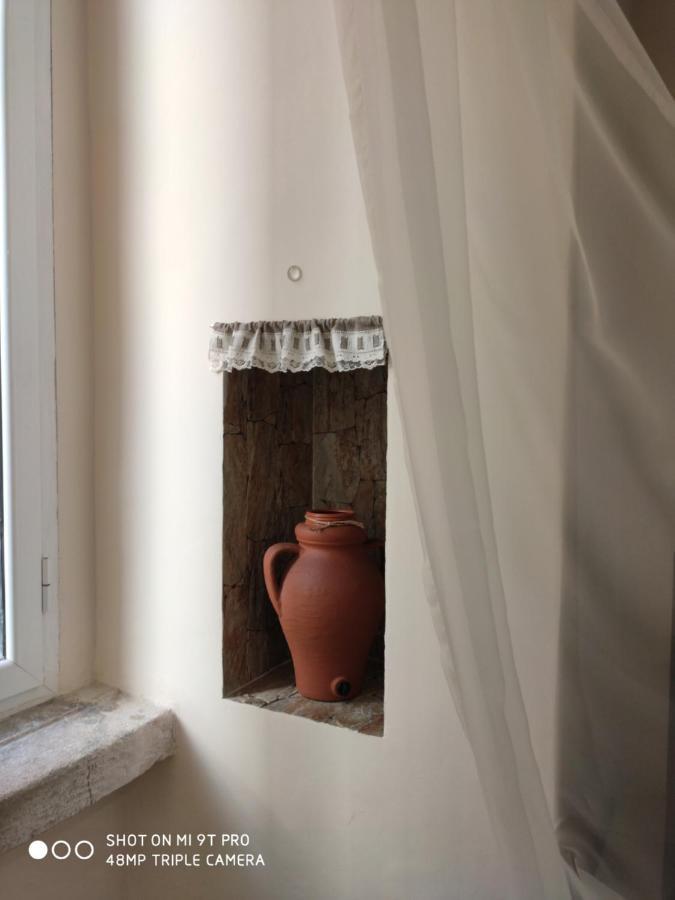 شقة La Casa Delle Sorprese تراني المظهر الخارجي الصورة