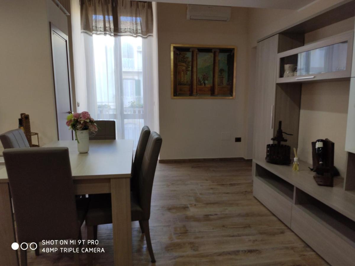 شقة La Casa Delle Sorprese تراني المظهر الخارجي الصورة
