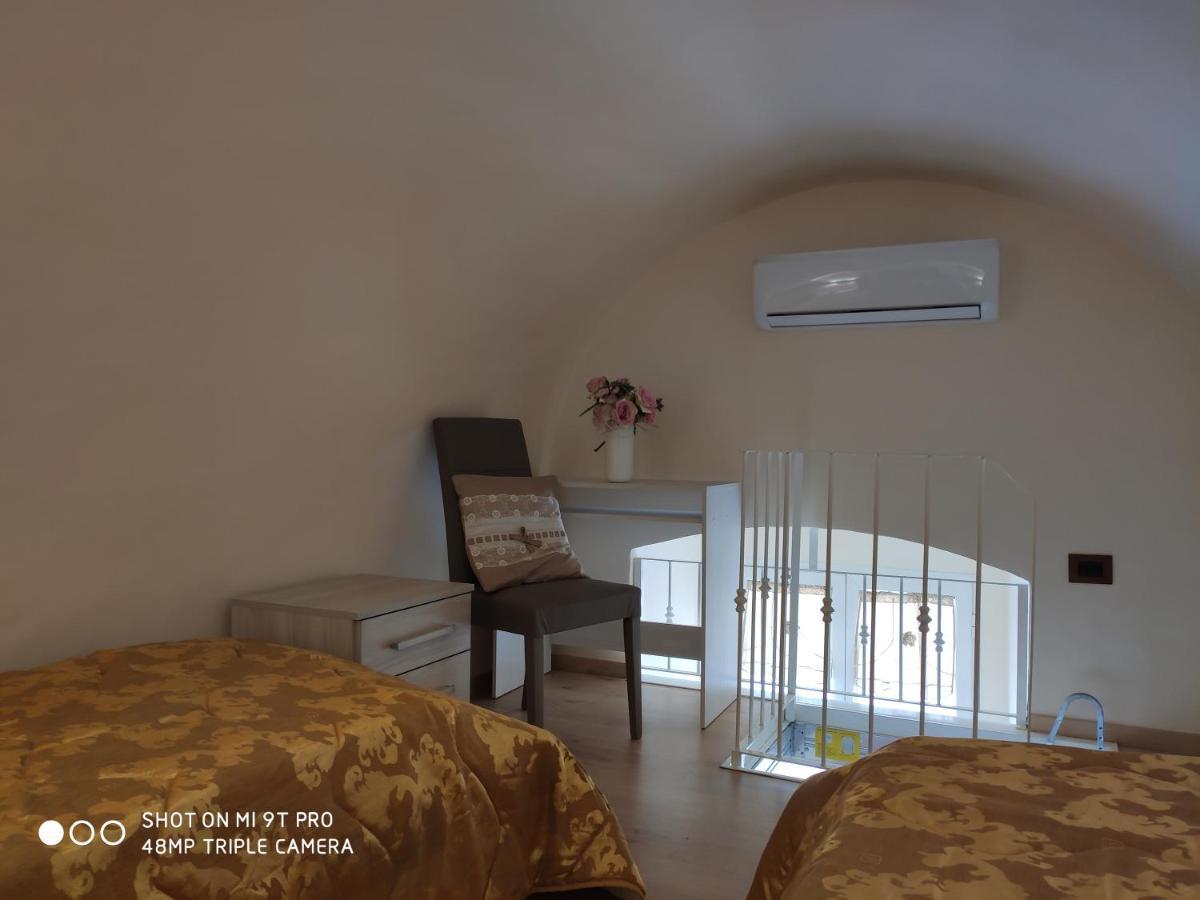 شقة La Casa Delle Sorprese تراني المظهر الخارجي الصورة